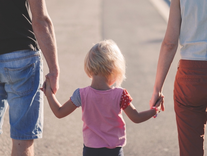 2025년 육아휴직 바뀐다! 6+6 부모육아휴직제 신청 조건과 급여 얼마까지 받을까?